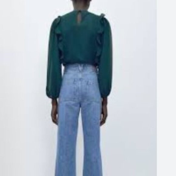- Zara pleated forest green  ruffled blouse sz meduim - Picture 4 of 15